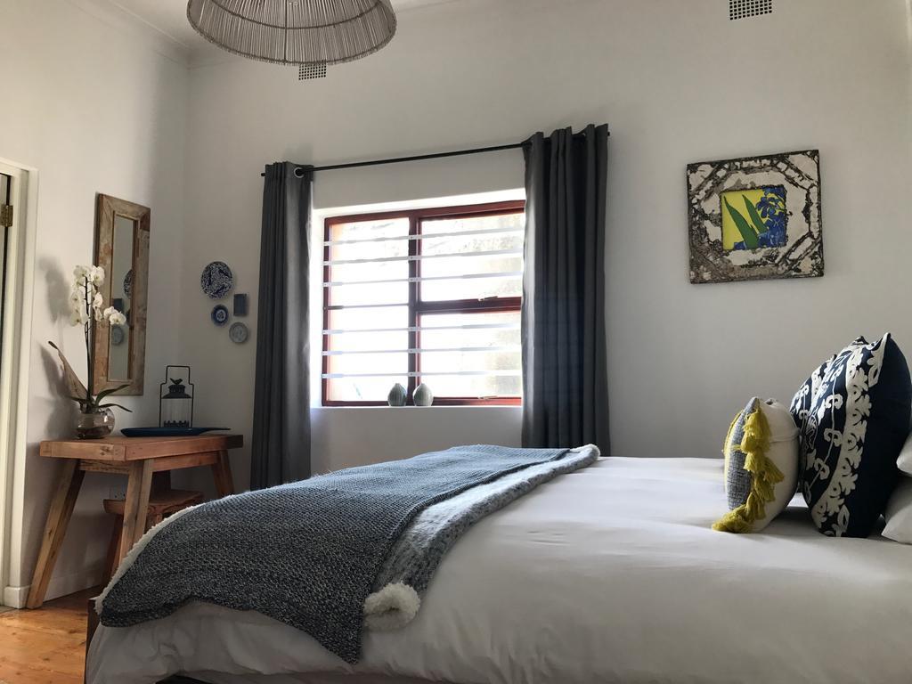 The Cove Guesthouse, Mossel Bay Exterior photo